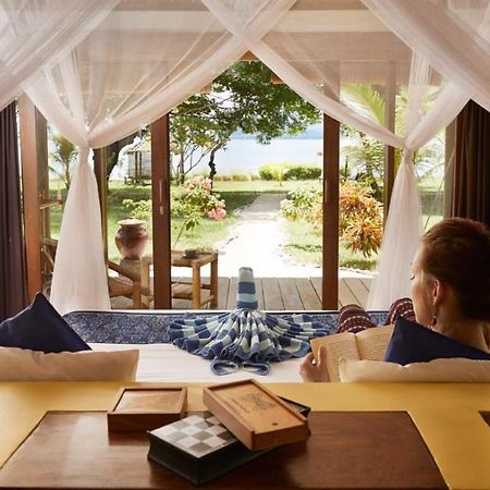 Pearl Beach Resort Гили-Асахан Экстерьер фото