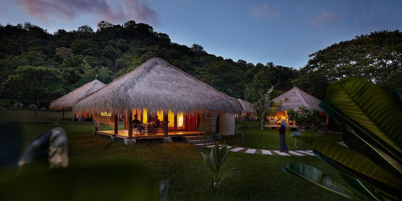 Pearl Beach Resort Гили-Асахан Экстерьер фото